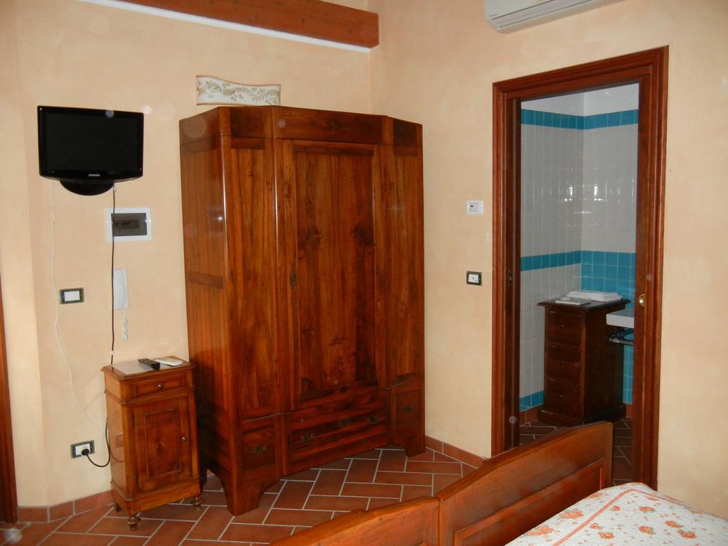 La Colombarola Agriturismo Farneto Exterior photo
